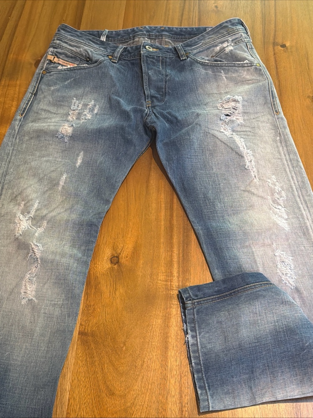 Diesel Belther 0828T Blue Eyecons Men 33x31 Distressed Slim Tapered Jeans Italy
